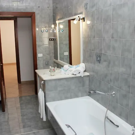Bed & Breakfast La Dimora Di Poppea *